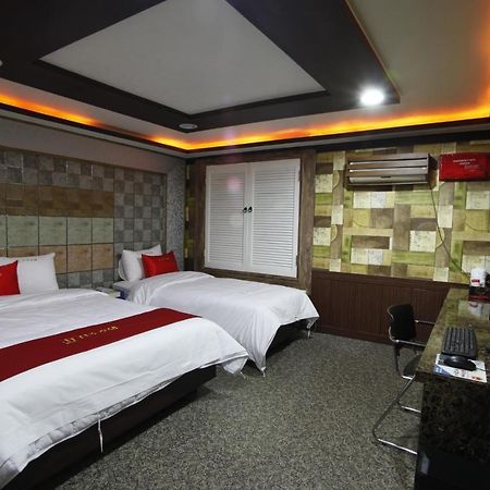 Jeonju Hotel Esterno foto